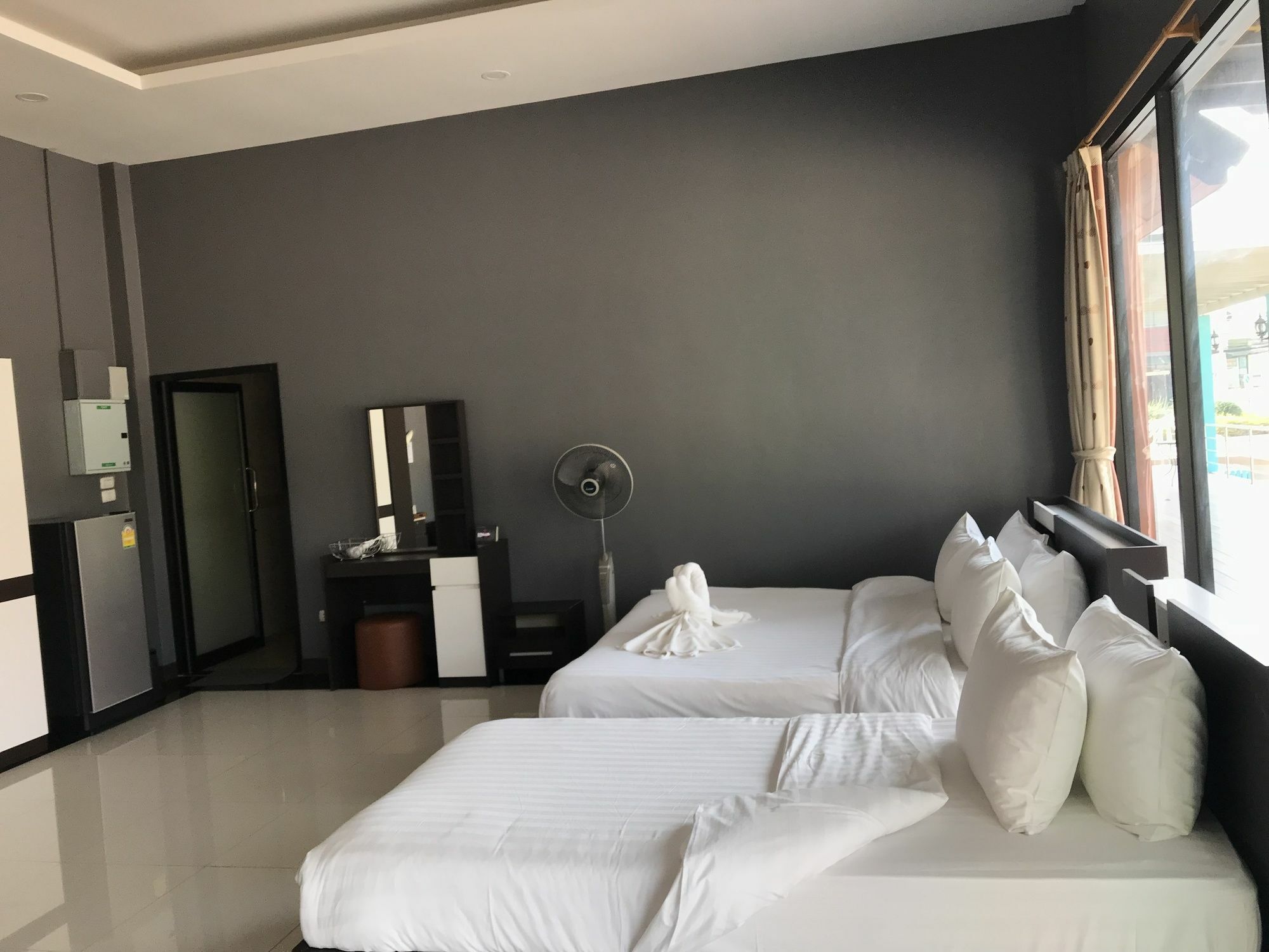 Usotel Waterland Hotel อุดรธานี ภายนอก รูปภาพ